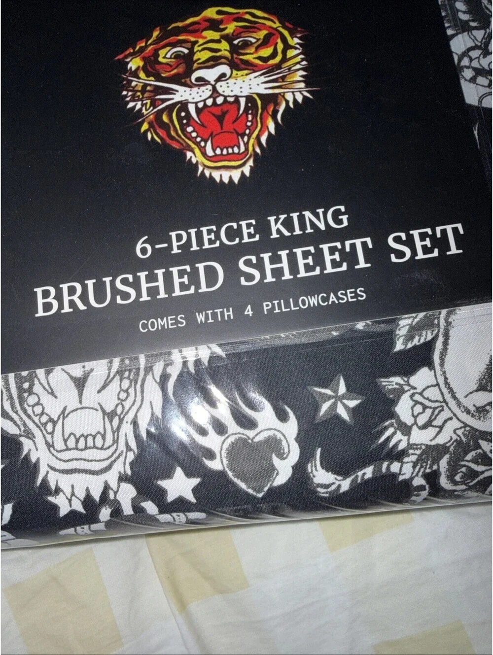Ed Hardy New King 6 Pc Sheet Set Halloween Skulls Snakes Black White
